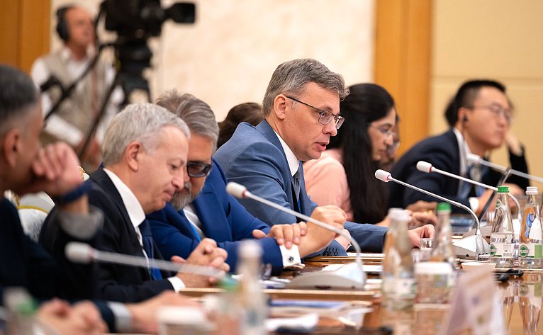Под председательством заместителя Председателя СФ Николая Журавлёва прошёл V Форум парламентариев Евразийской группы по противодействию легализации преступных доходов и финансированию терроризма (ЕАГ)