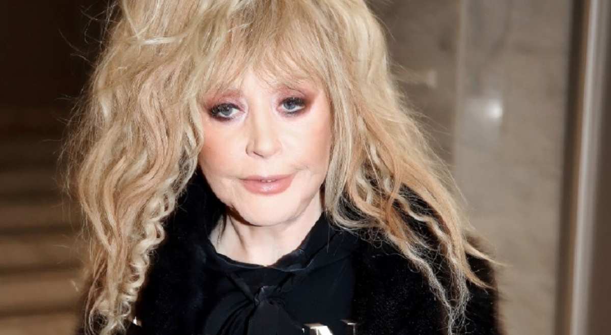 СМИ узнали, как Пугачёва выводит деньги из России