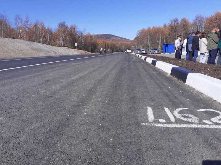 Министр транспорта Сахалинской области поздравил дорожников с праздником