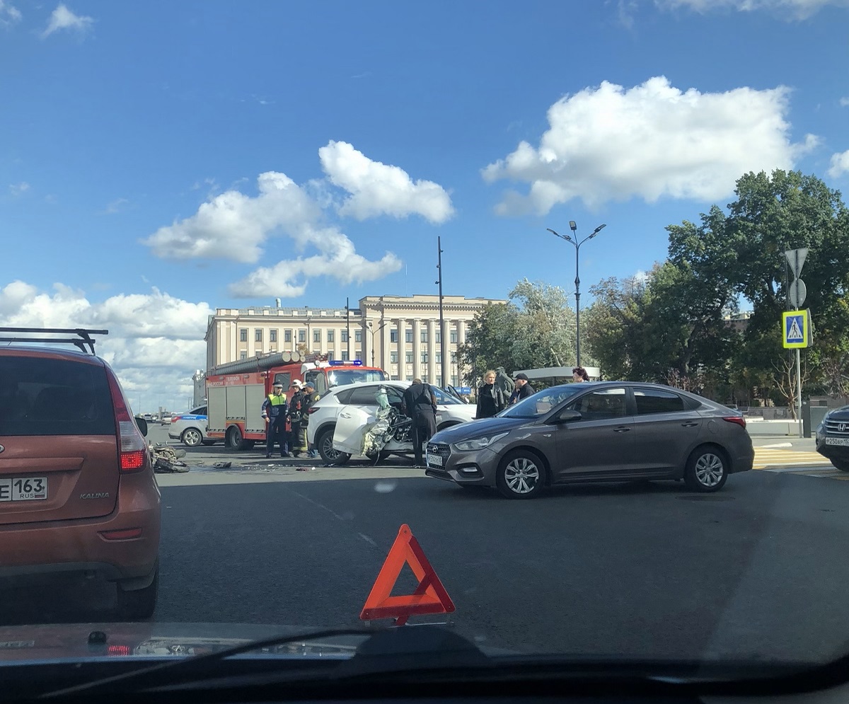 Авария мотоциклиста на набережной