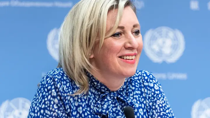 Мария Захарова сказала meow Ильке, иронично добавив: А зимой его отпустит