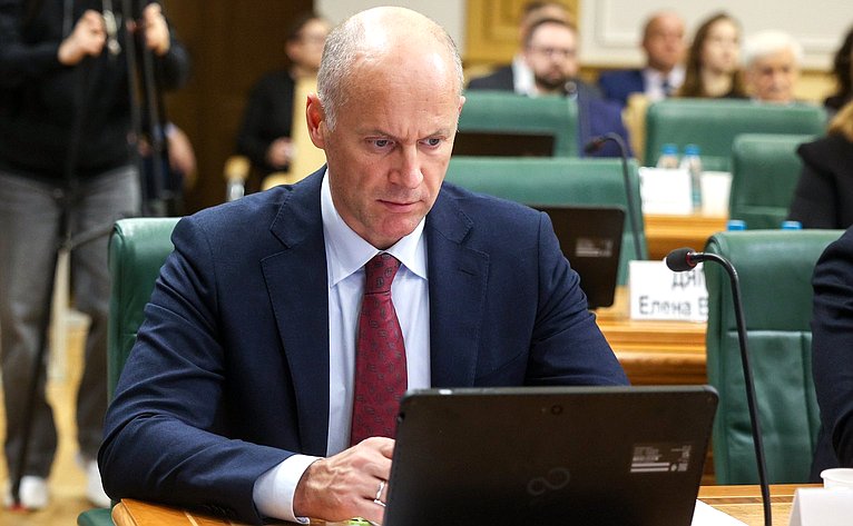 Заседание Совета по вопросам развития Дальнего Востока, Арктики и Антарктики на тему «Правовое регулирование вопросов обращения с отходами производства и потребления в населенных пунктах Арктики»