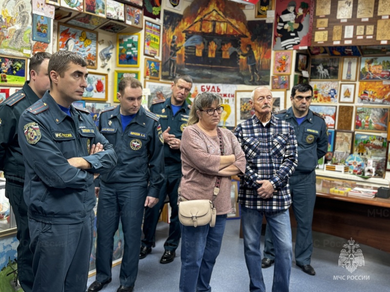 Изучение истории ведомства: сотрудники Управления по ЮАО посетили музей пожарной охраны