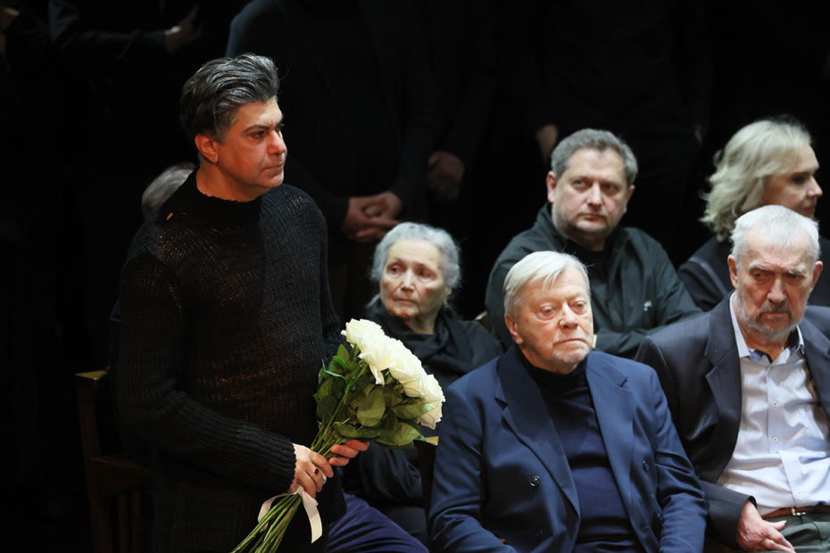 Николай Цискаридзе на церемонии прощания с ректором Школы-студии МХАТ Игорем Золотовицким в МХТ имени А. П. Чехова в Москве