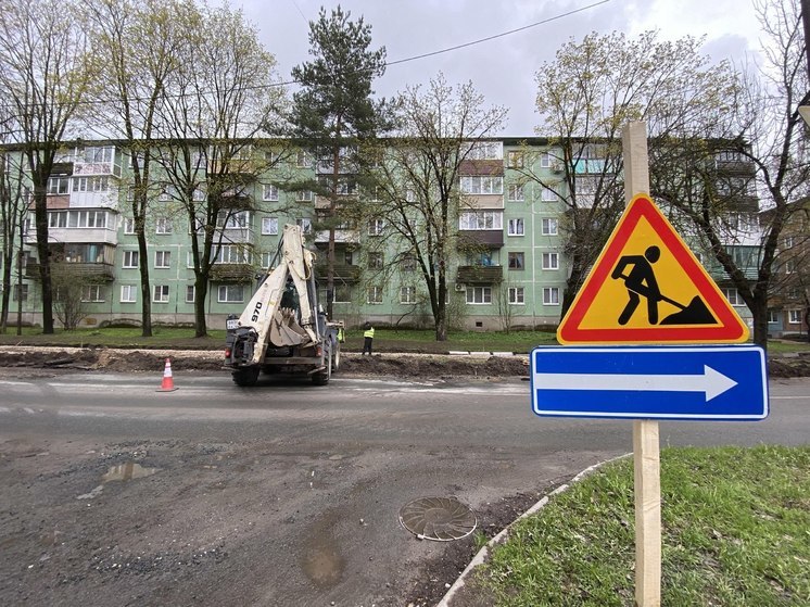 Одну полосу дороги от улицы Петровской до Киселева в Пскове закроют с 8 мая
