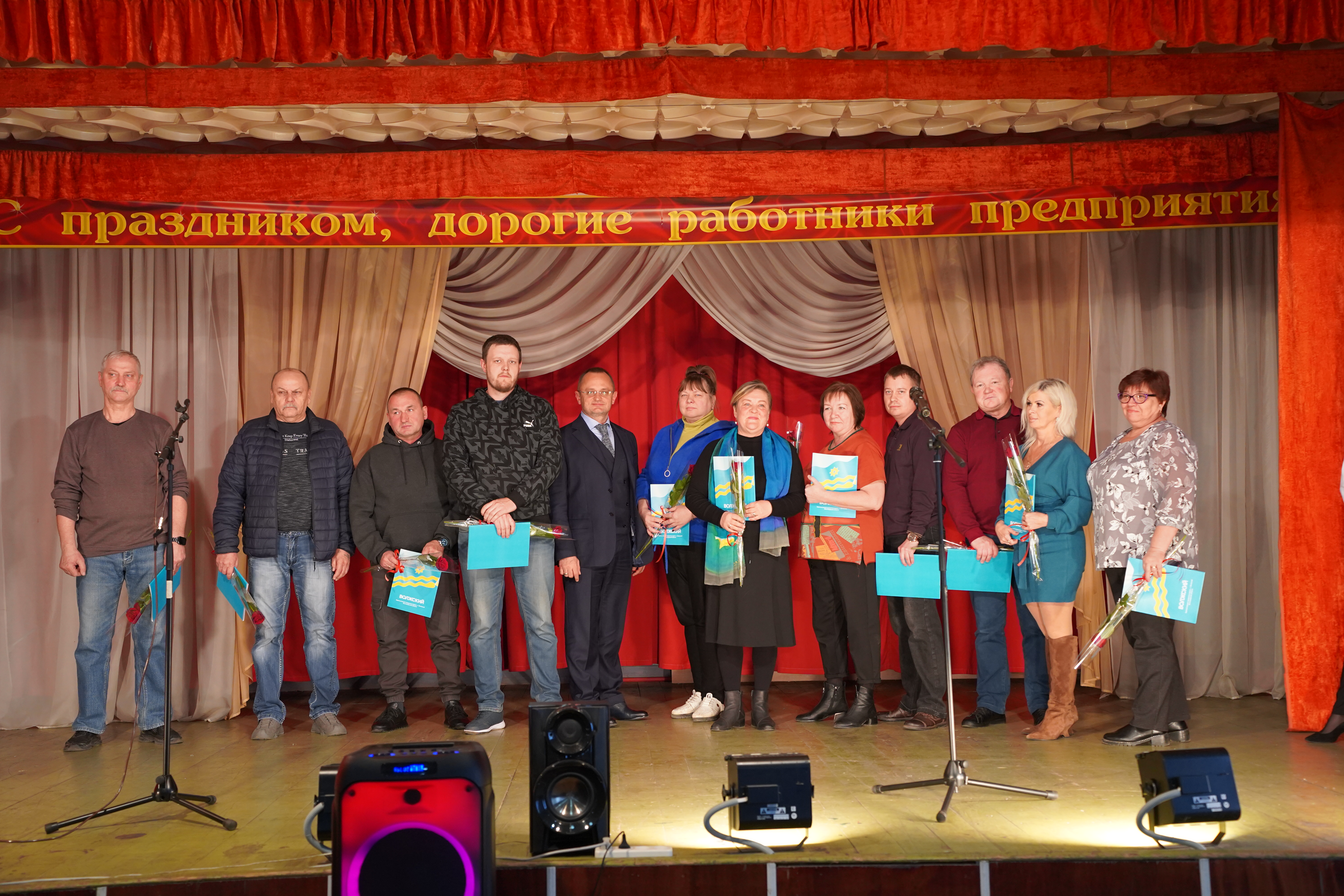 В Волжском чествовали работников транспорта в связи с профессиональным праздником