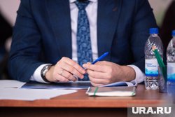 Глава Нижнетавдинского района Борисов эмоционально передал власть новому мэру Борисевичу