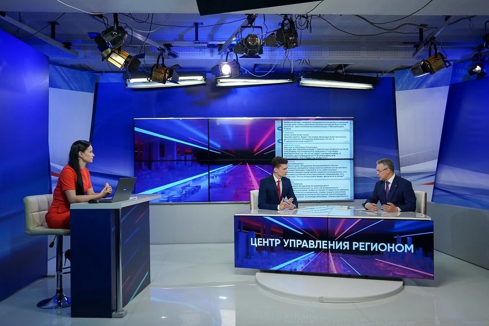 Ведущая проекта большие и маленькие