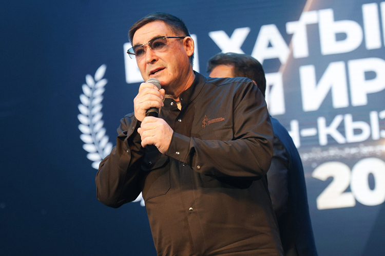 Фатхетдинов отрицает, что все здание может оказаться за «Салаватом»: «Я слышал, что сюда может переехать Тинчуринский театр. Это было бы единственно правильным решением»