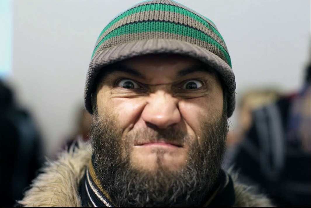 Блогер-отморозок разжигает рознь, угрожая всем «ленивым россиянам» бойцами ММА с Кавказа (ВИДЕО) | Русская весна