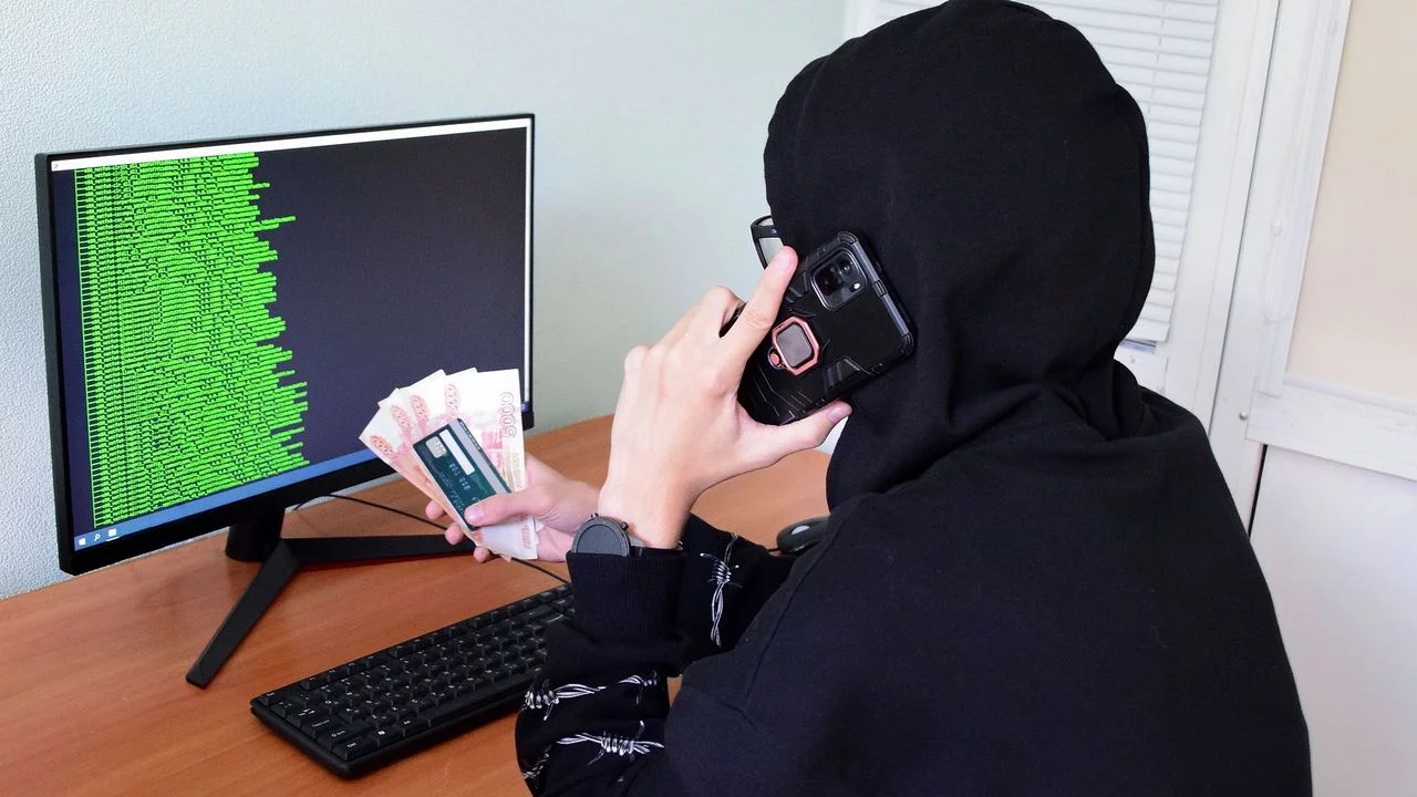 Мошенники стали представляться сотрудниками налоговой инспекции