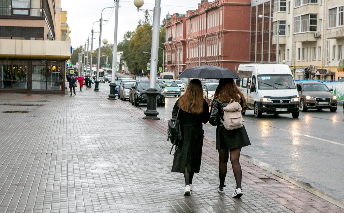Когда в башкирии закончатся дожди и потеплеет. Небольшой дождь. Октябрь дождь фото. Прохладный ветер. Пятница дождь.
