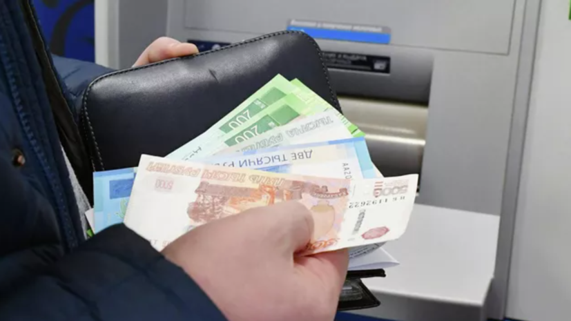 С учётом инфляции: Путин подписал законы об индексации МРОТ и страховых пенсий с 1 января 2024 года