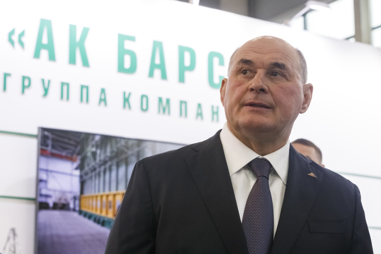 Общий оборот АБХ увеличился за год на 14% и составил 163 млрд рублей, что не может не радовать Ивана Егорова — одного из крупнейших акционеров объединенных компаний