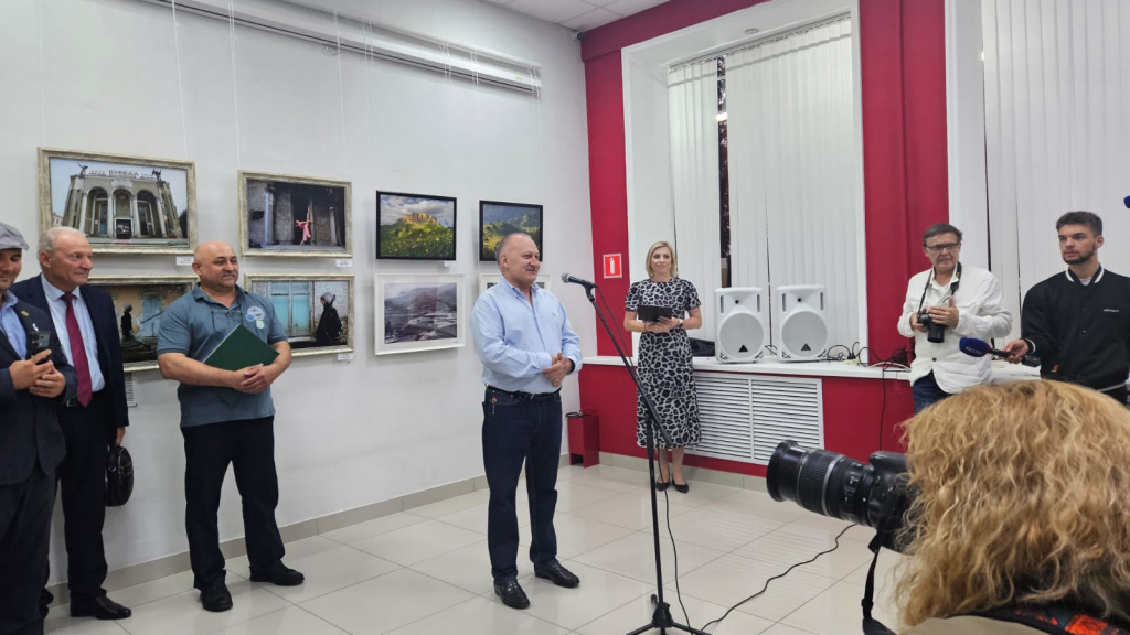 В музее ИЗО им. А.Л. Ткаченко открылась выставка фотоклуба «Свой стиль»