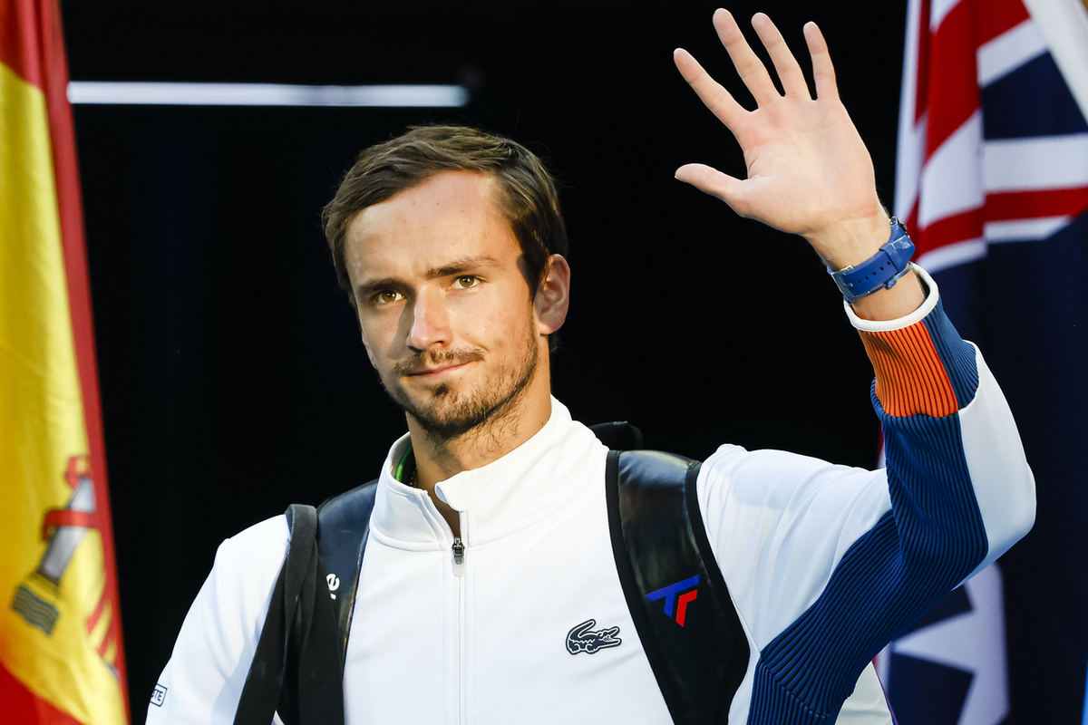 Макинрой оценил шансы Медведева победить в финале Australian Open