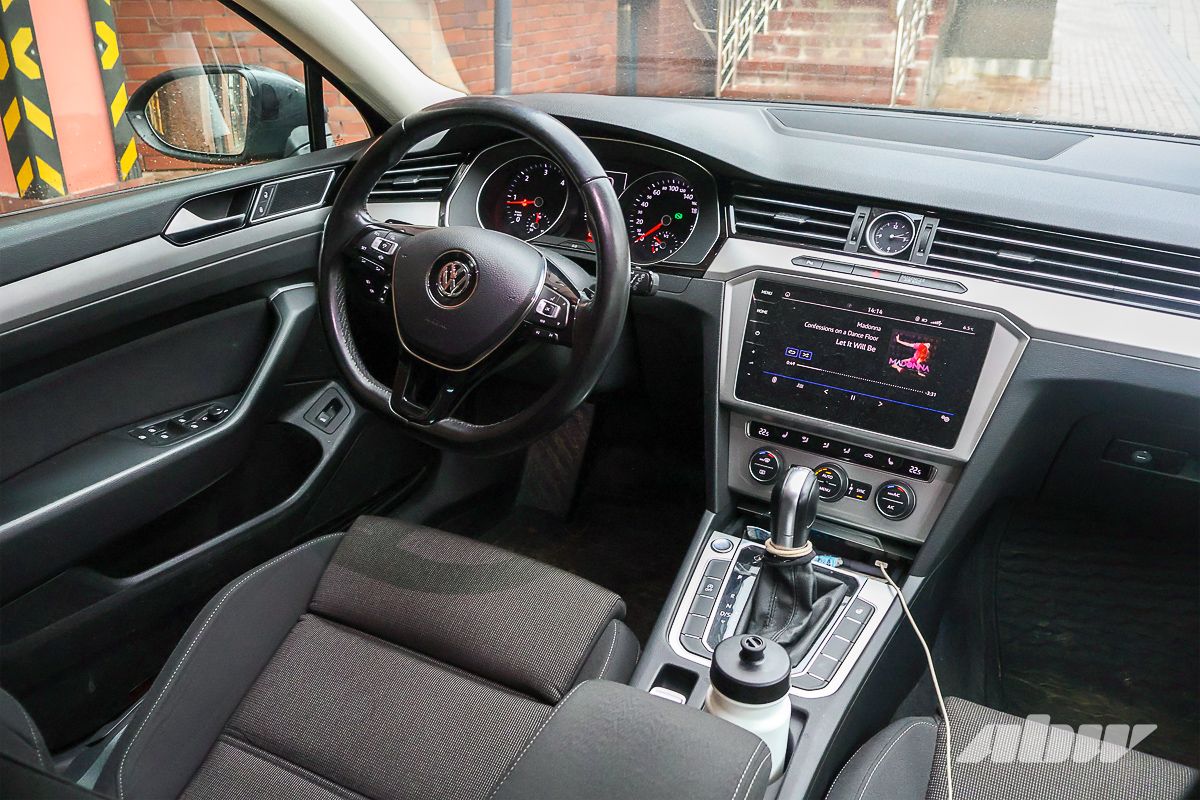 Идеальный автомобиль для семьи? Тестируем с владельцем Volkswagen Passat B8 с пробегом 300 000 км