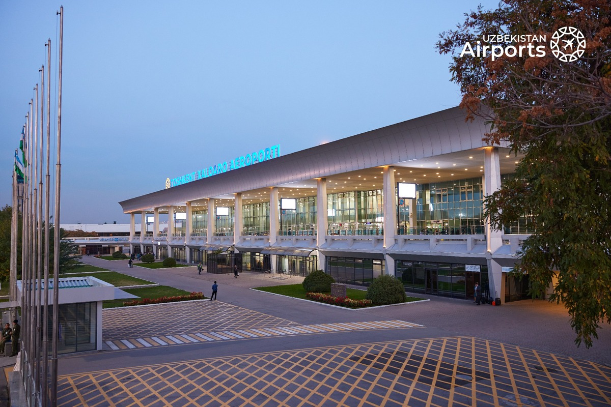 Ташкент аэропорт центр. Аэропорт Ташкент терминал 2. Ташкент аэропорт 2024. Аэропорт Ташкент зона прилета. Директор аэропорта Ташкент.
