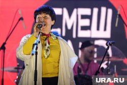 Группа «СмешBand» исполнила всеми любимые и популярные треки