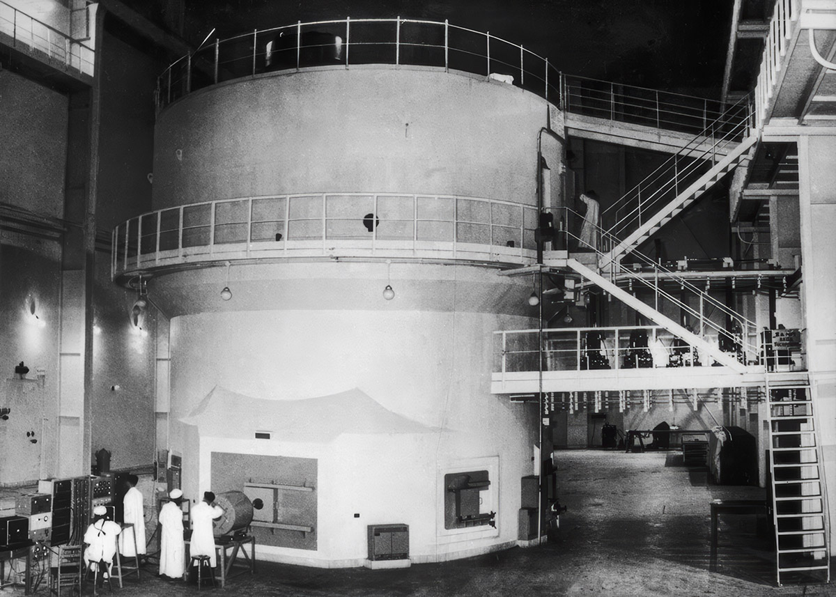 Один Из Реакторов, Который Использовался Для Создания Первой Китайской Атомной Бомбы В 1964 Году.