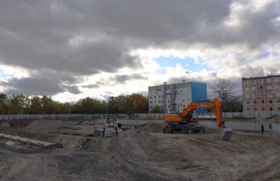 Строительство ледового дворца продолжается в Елизове на Камчатке 2