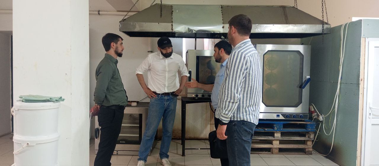 photo 5206517488773357201 y