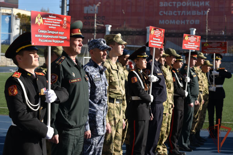В Удмуртии завершился чемпионат Росгвардии по летнему офицерскому троеборью (видео)