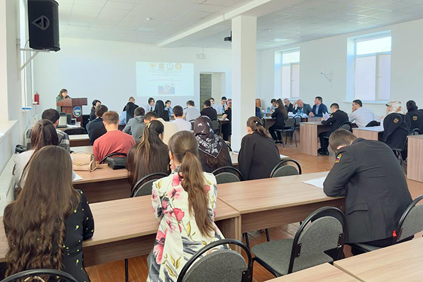Сотрудники и ветераны УИС Дагестана приняли участие в круглом столе «Уголовно-исполнительная система: вчера, сегодня, завтра»