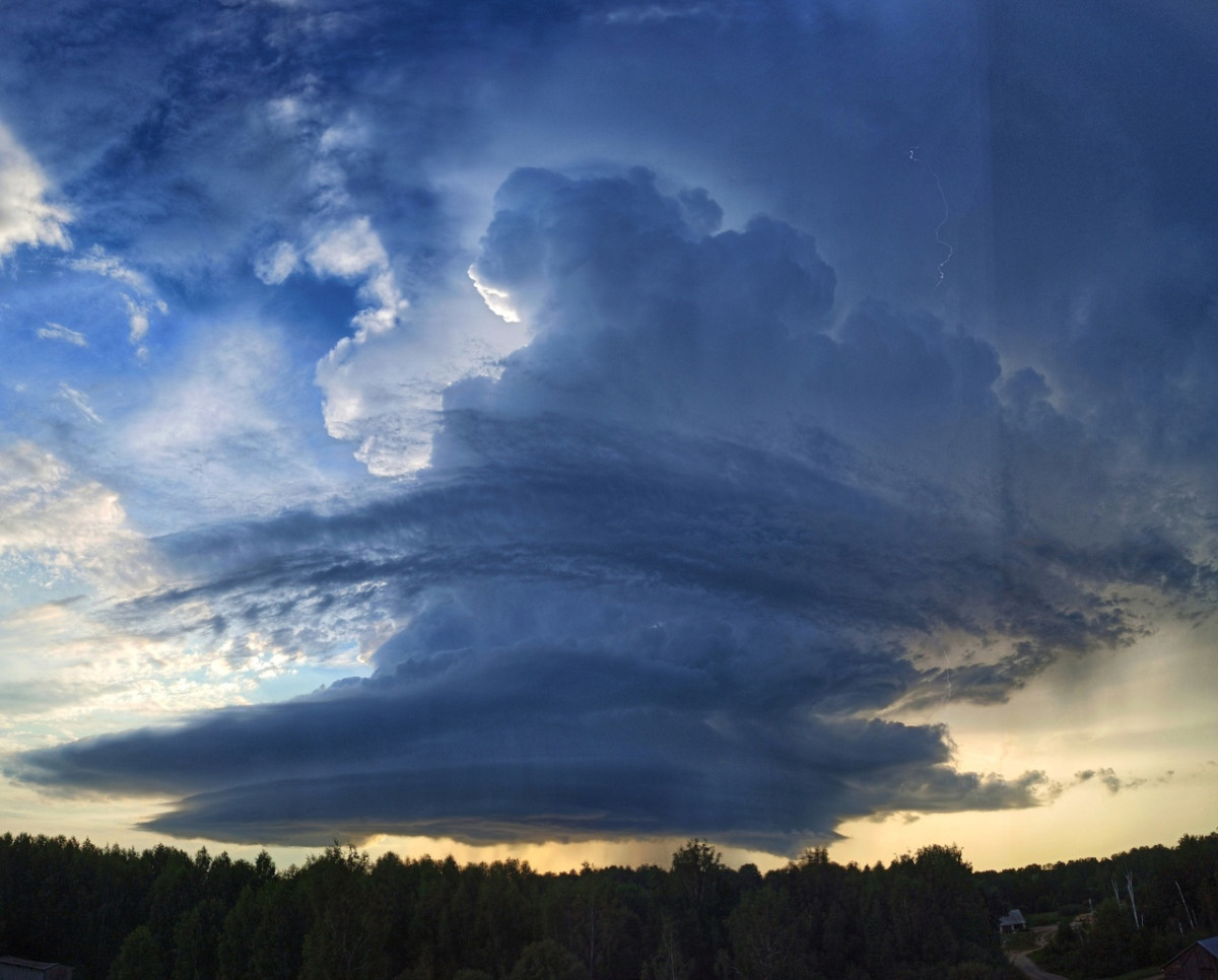 Метеорология. Гидрометеорологическая служба. Метеорологическая обсерватория 19 век. Суперячейка с торнадо. Изморози на камере.