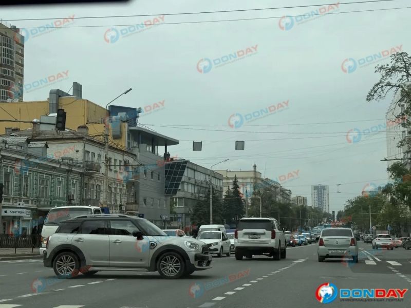 В центре Ростова-на-Дону затруднено движение из-за неработающих светофоров