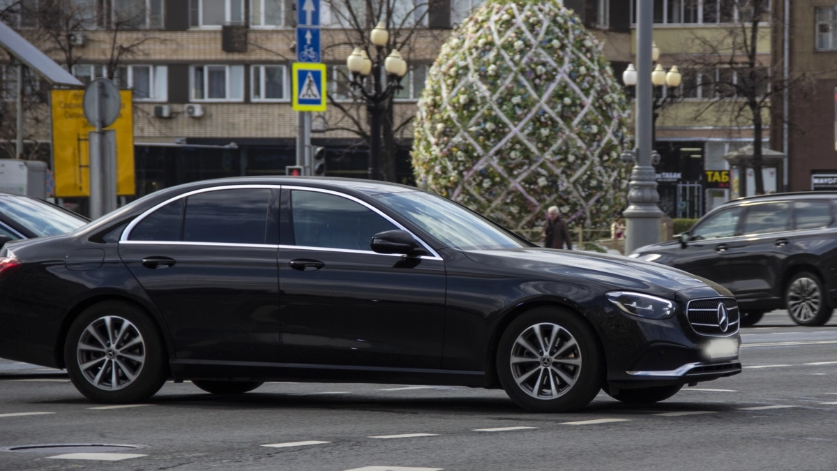 Модели Cadillac CT4 и CT5 обладают возможностью осуществления дрифт-маневров прямо в процессе движения, представляя собой опасность