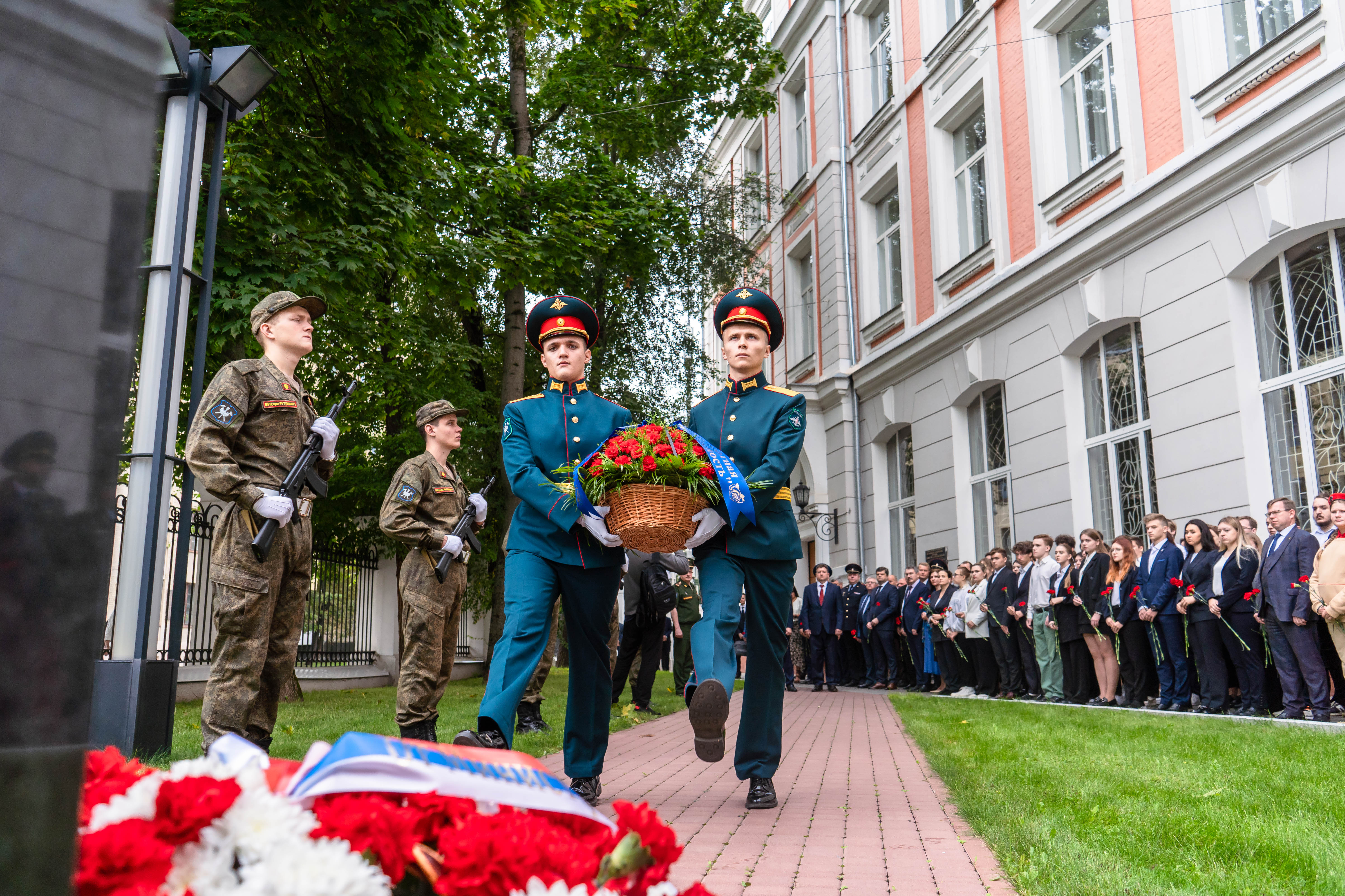 Памяти жертв теракта в москве