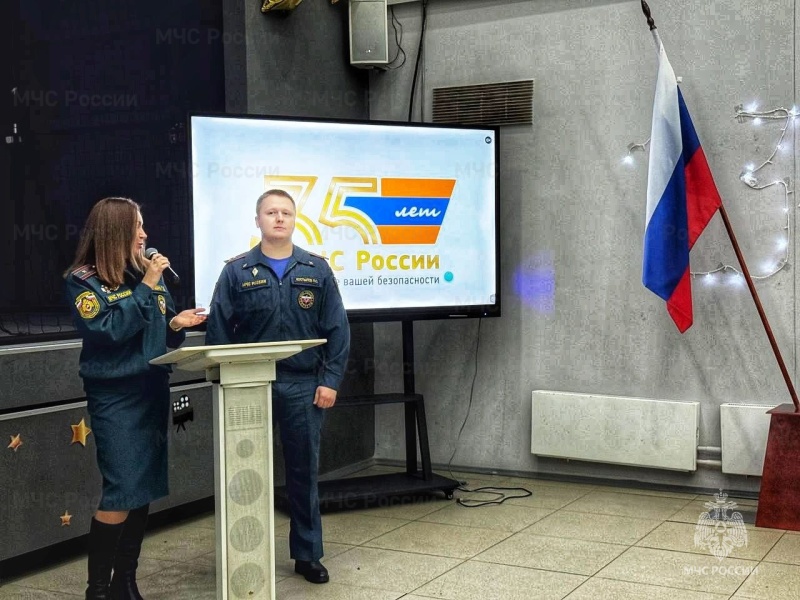 Сотрудники Юго-Восточного административного округа провели урок в рамках проекта «Разговоры о важном»