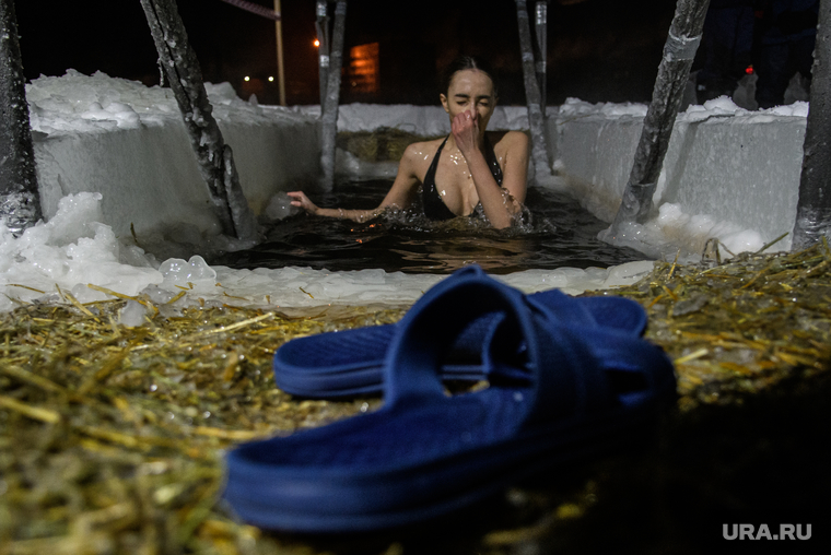 крещенские купания 2024 пермь. купели в екатеринбурге на крещение 2022. крещение иордань купание мончегорск 2023г. крещенские купания 2024 пермь. крещенские купания 2024 пермь.