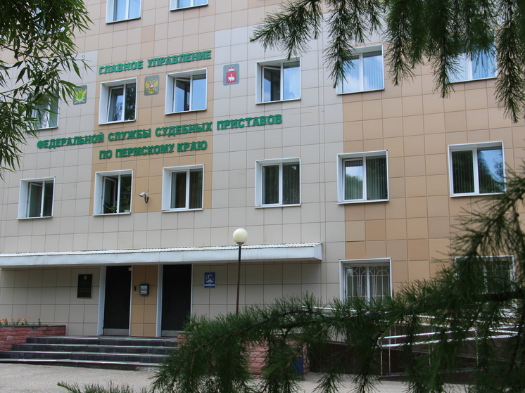 6 лет в квартире с плесенью: в Перми наказали рублем управляющую компанию