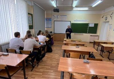 Сотрудники ИК-7 посетили общеобразовательную школу п. Пруды Краснобаковского района Нижегородской области