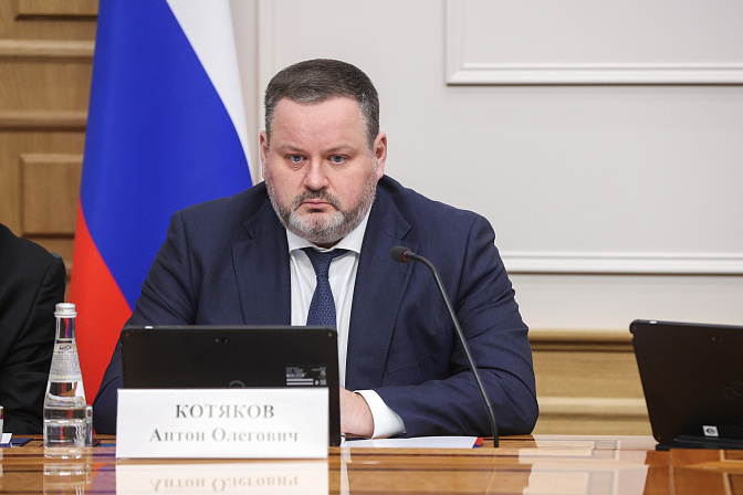 министр труда и социальной защиты рф антон котяков