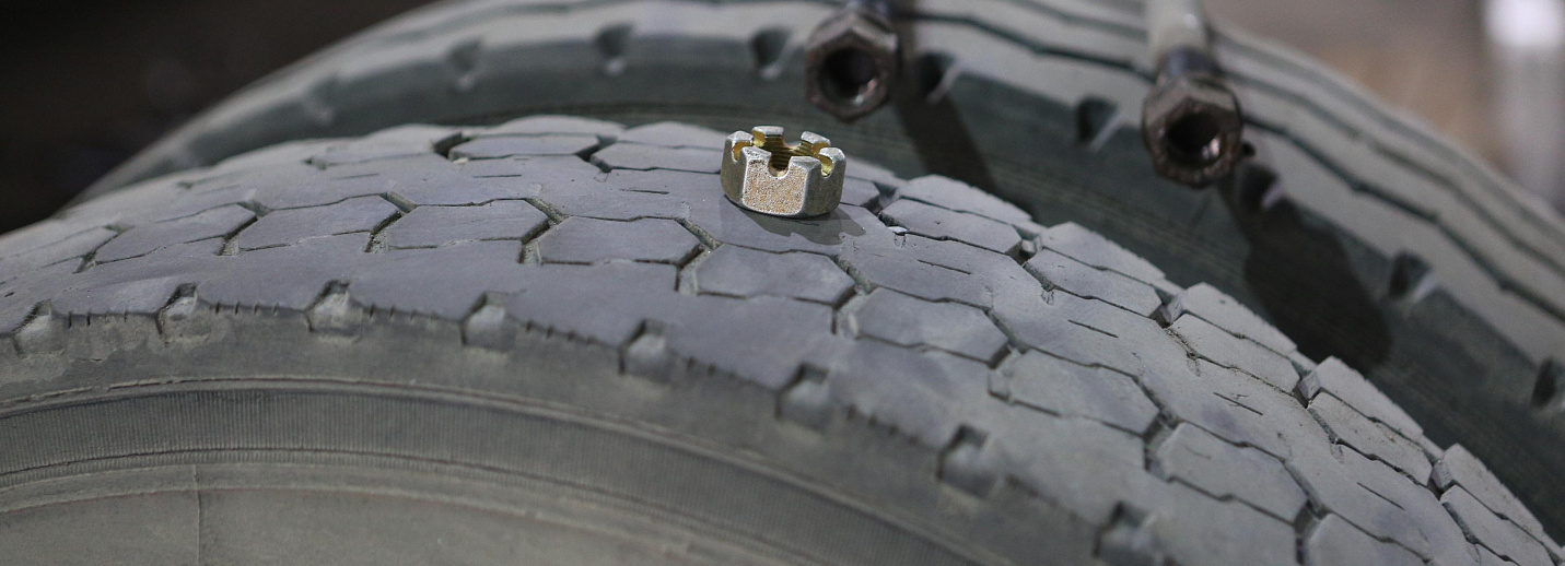 Куда сдать шины новосибирск. Maxxis RAZR at 811. Maxxis at-811 RAZR at. Maxxis MT-764 Bighorn 235/85r16. Шины АТ топ