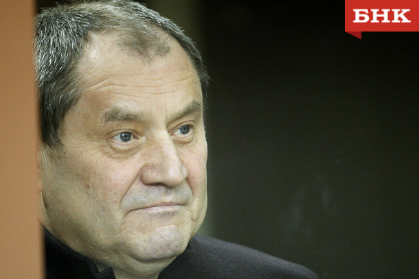 Экс-министру внутренних дел по Коми Виктору Половникову сократили срок принудительных работ