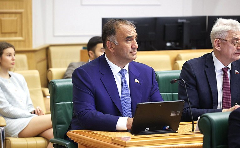 Мохмад Ахмадов