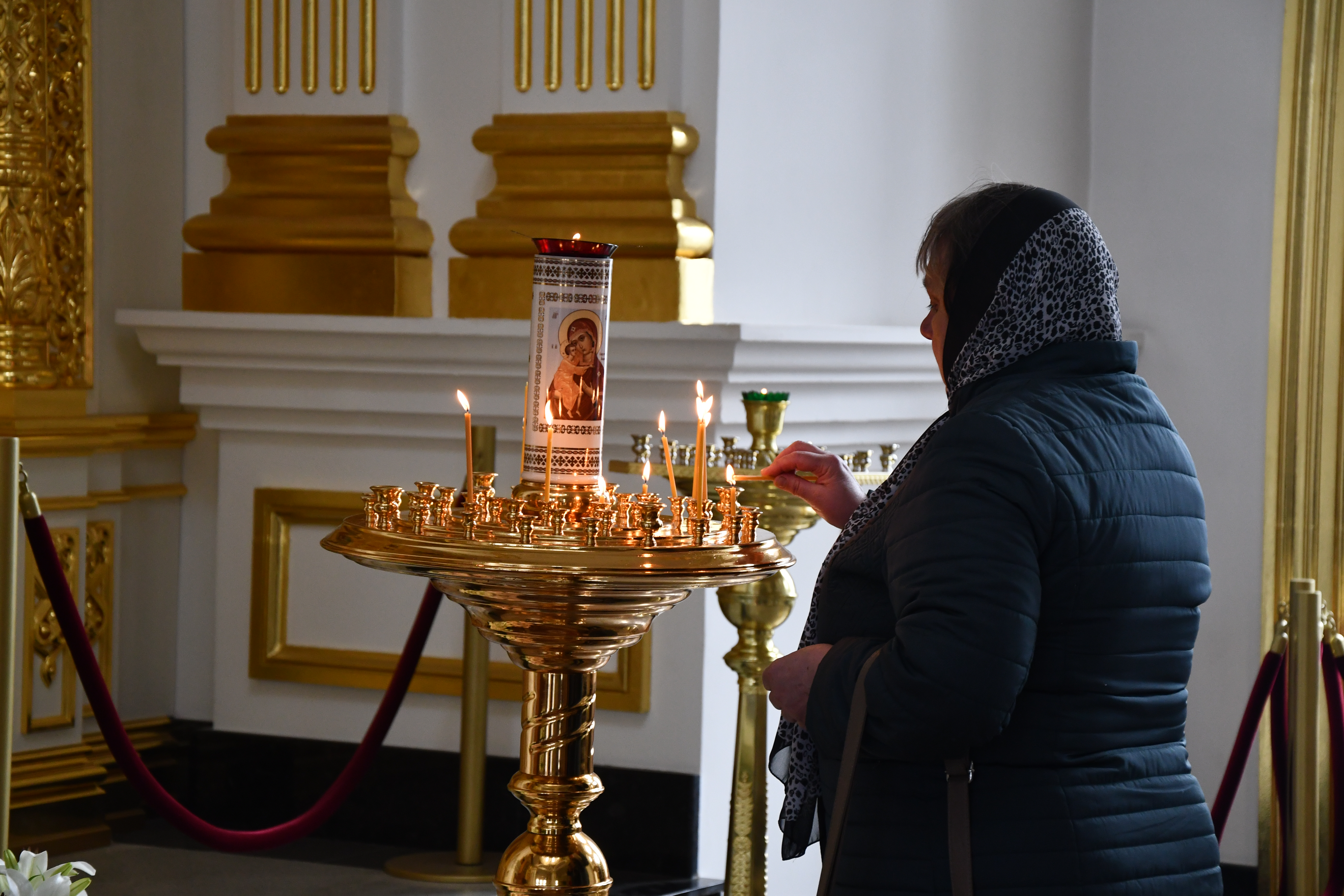 Ветераны и сотрудники УИС области посетили Богоявленский кафедральный собор Костромского кремля 