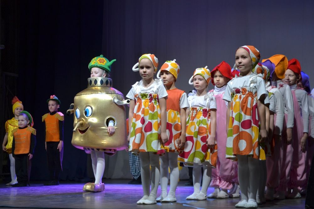 Спектакль «Федорино горе». Фото студии «Изумрудный город»