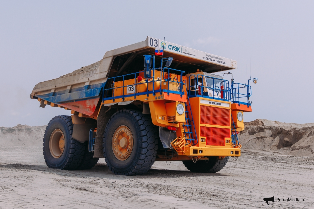 Лебединский карьер. Вахта на белаз. Рама белаз 7555. Свежие вакансии водитель белаз. Белаз 75589.
