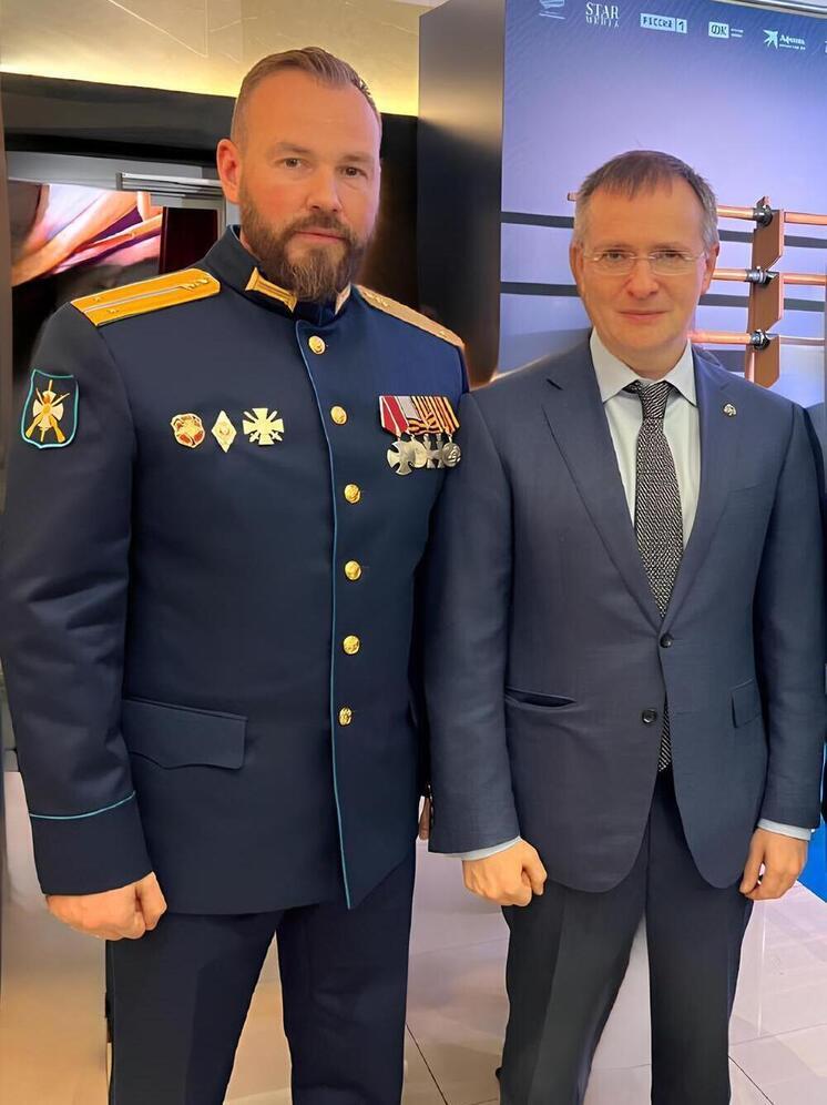 Новосибирский военнослужащий рассказал о беседе с Владимиром Мединским о перспективах завершения СВО