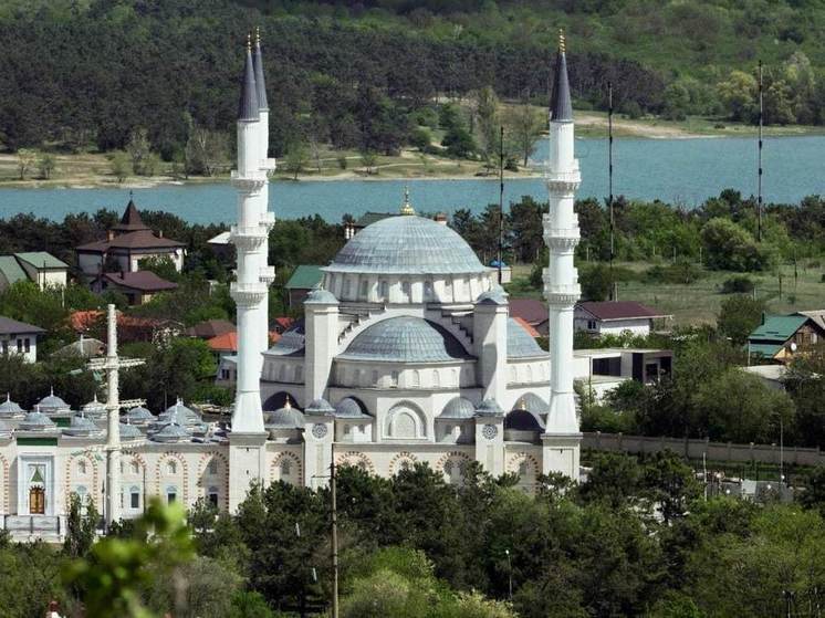 Глава Крыма поздравил мусульман с праздником Курбан-байрам