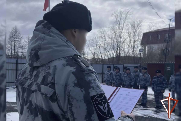 Новобранцы ОМОН «Север» на Ямале присягнули на верность Отечеству в преддверии Дня Победы