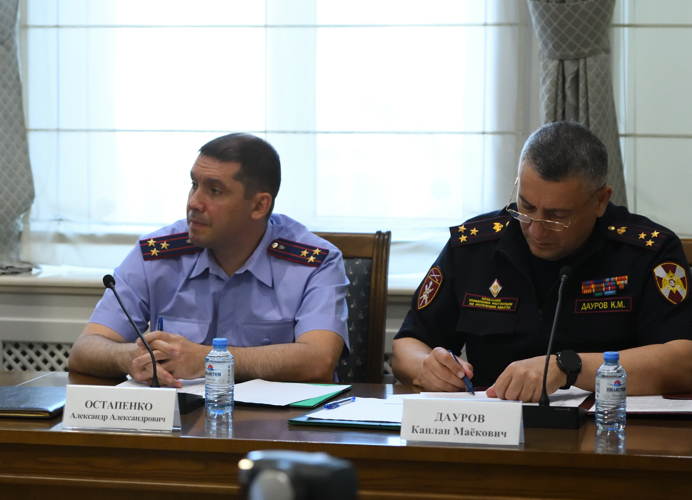 Начальник управления Росгвардии принял участие в заседании антитеррористической комиссии в Адыгее