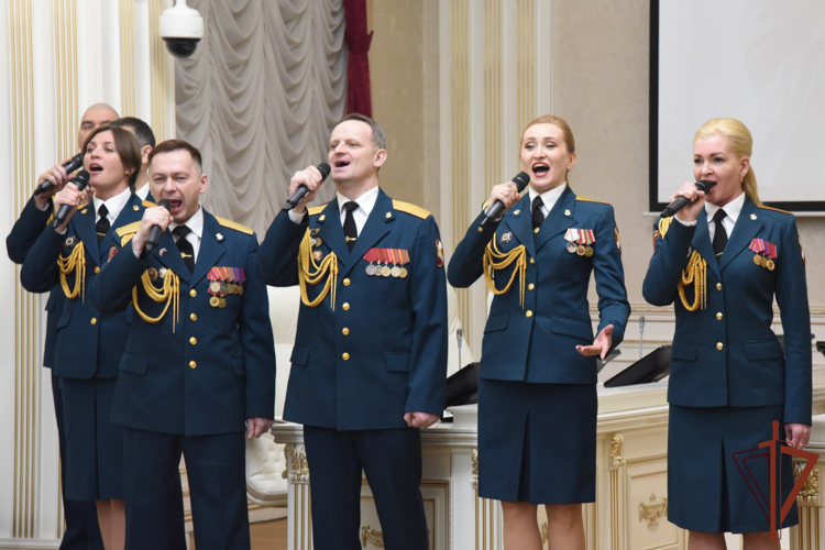Командующий Сибирским округом Росгвардии поздравил личный состав с годовщиной образования объединения