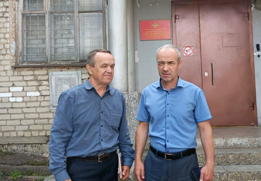 Служба по контракту