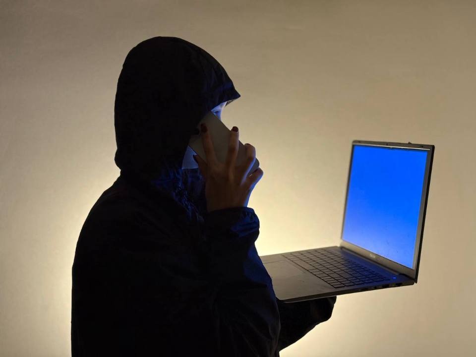 Цепочка из чужих имен: как украденные миллионы утекают через арендованные аккаунты детей